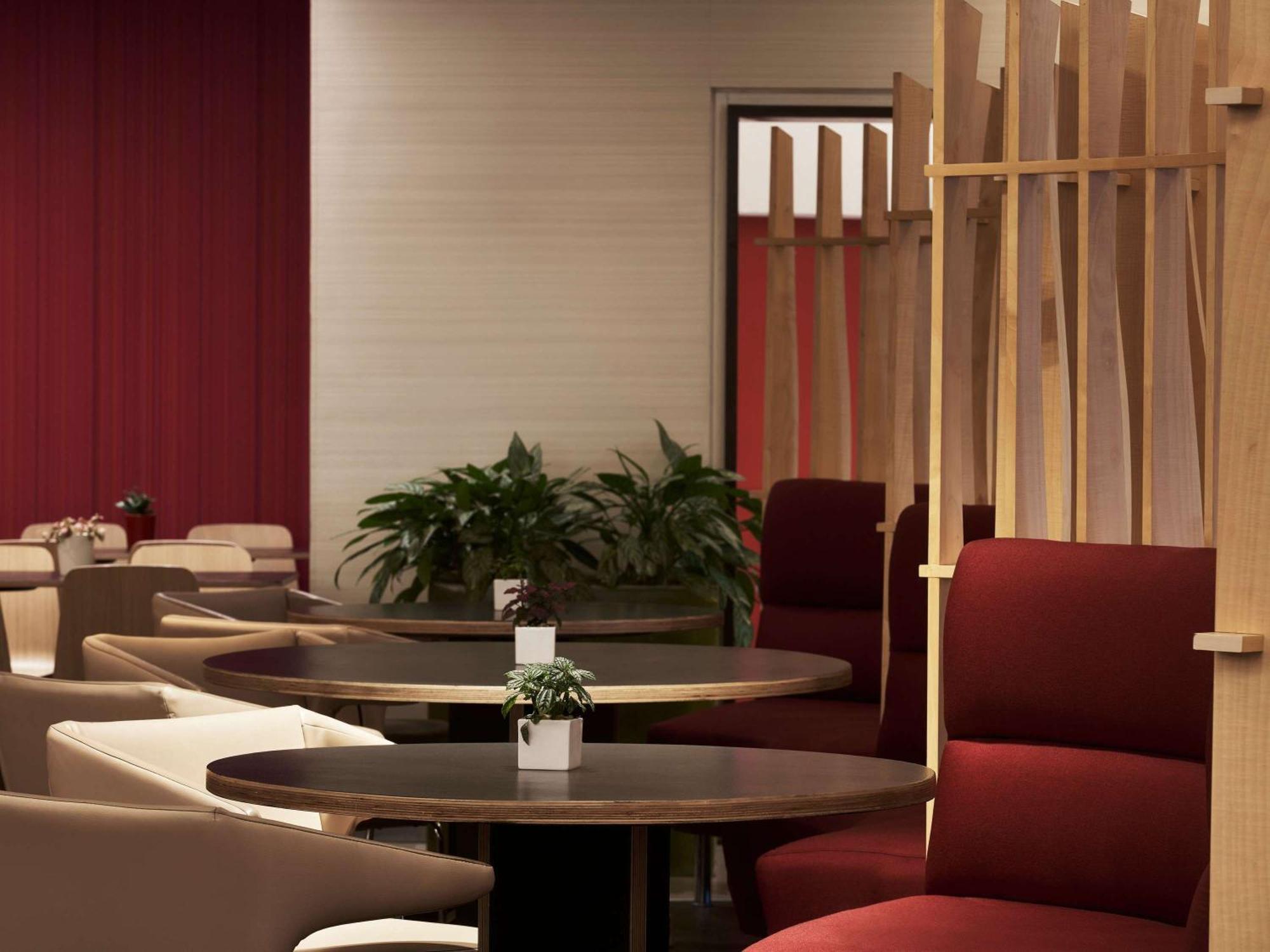 Novotel 4*