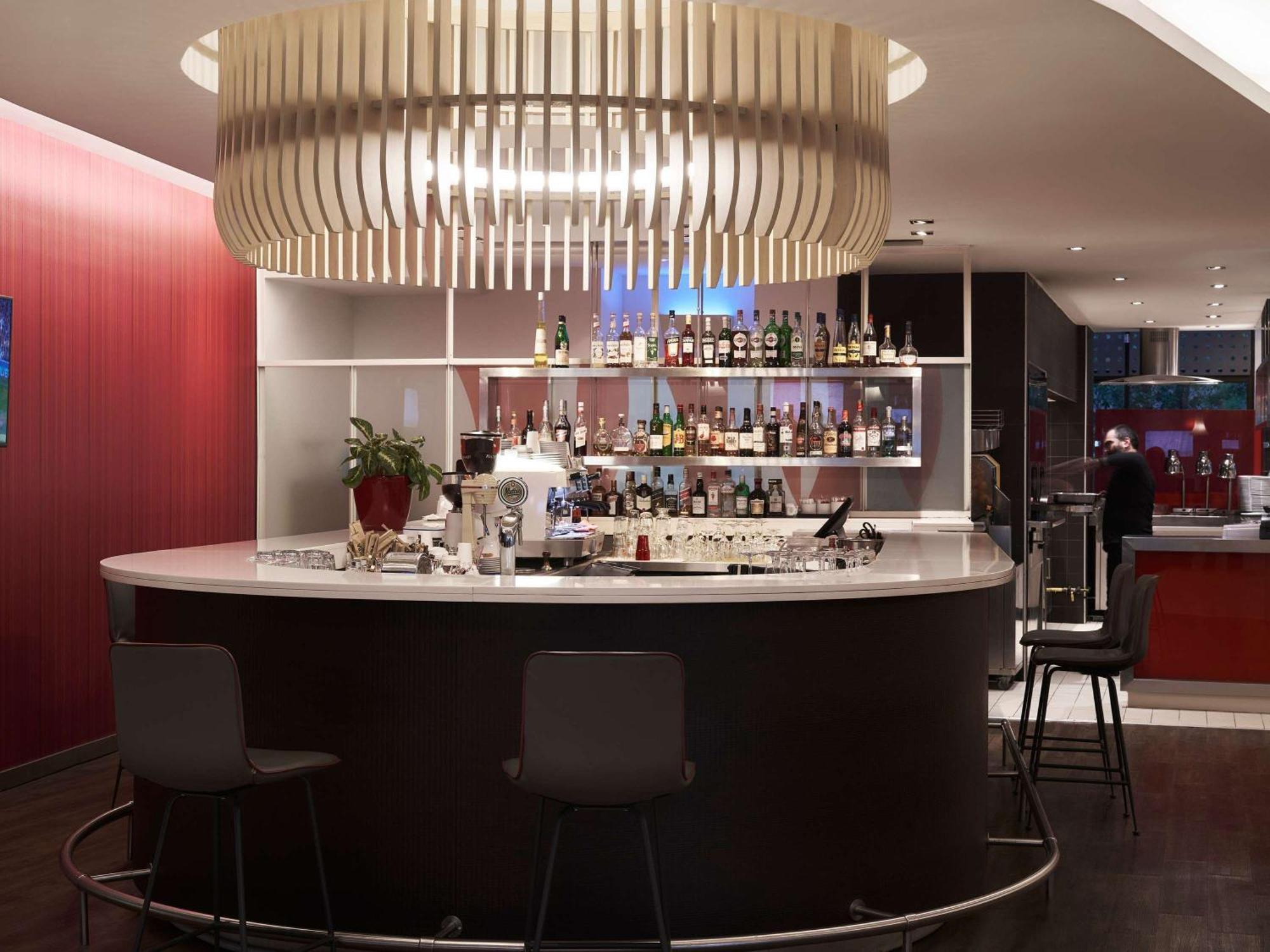 Novotel Hotel 4*